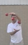 Matt Mangham жонглирует